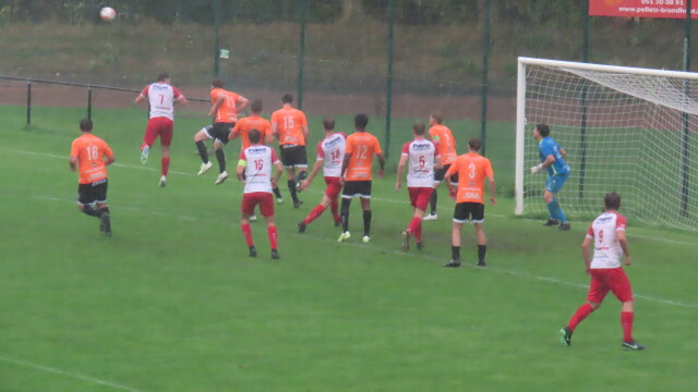 Vlotte seizoensopener: 4-1 winst! IMG_2325